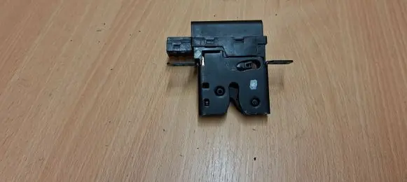 Renault Laguna III Tailgate window lock/catch/latch 7700430941