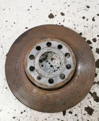 Volkswagen Golf VII Front brake disc
