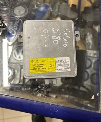 Volvo S80 Xenon control unit/module 6948180 W3T13271 6261110499