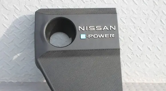 Nissan Qashqai J12 Engine cover (trim) 140416UA0A-QASHQAI 140416UA0A