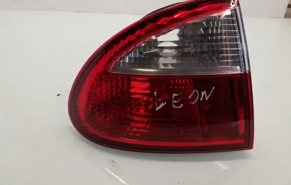 Seat Leon (1M) Rear/tail lights 46990C