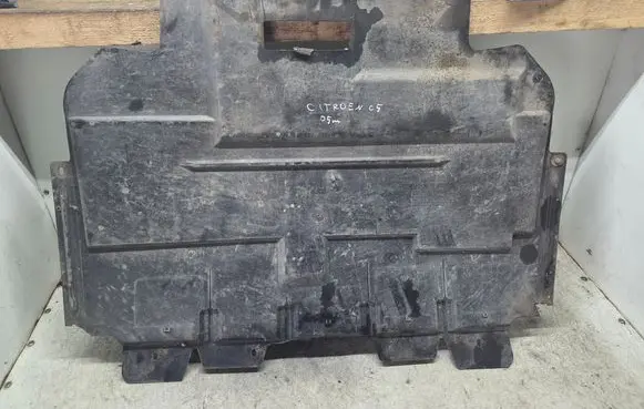 Citroen C5 Engine splash shield/under tray