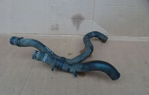 Skoda Rapid (NH) Engine coolant pipe/hose 6R0122101DD