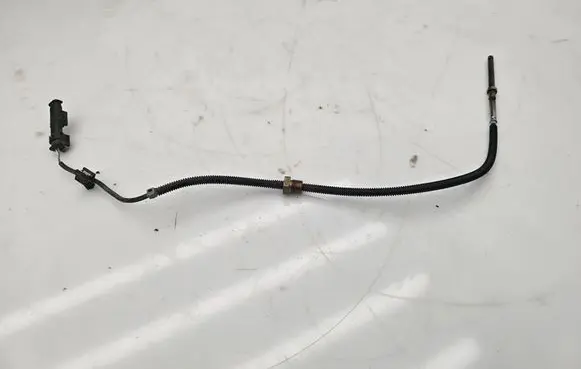 Mercedes-Benz Sprinter W906 Exhaust gas temperature sensor A0009058804