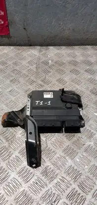 Toyota RAV 4 (XA30) Engine control unit/module 8966142J20 T11