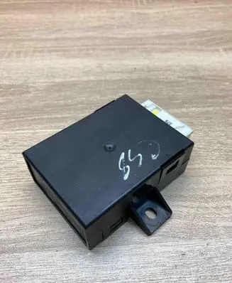 BMW 7 E38 Steering rack control module 8352494 55892110