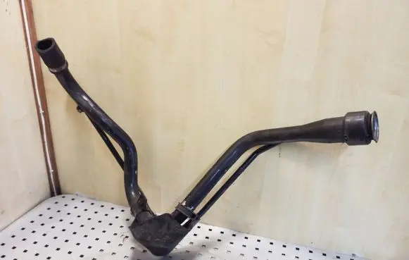 Toyota Auris E180 Fuel tank filler neck pipe 