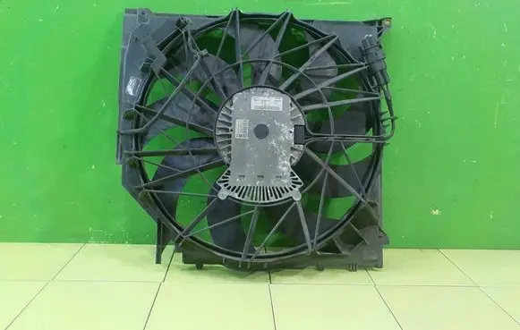 BMW X3 E83 Fan set 75789022