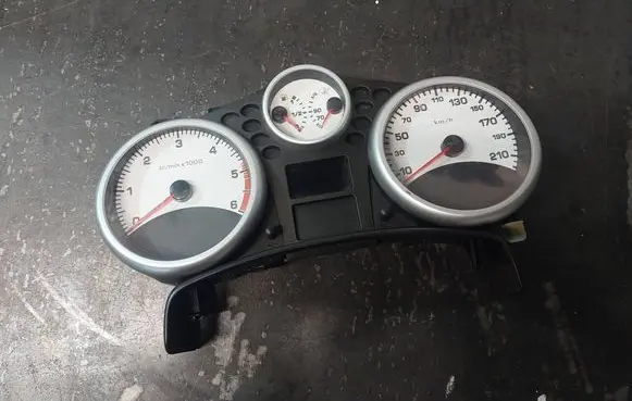 Peugeot 207 Speedometer (instrument cluster) A2C53065547