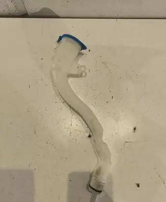Volvo XC60 Window washer liquid tank fill tube 31276722