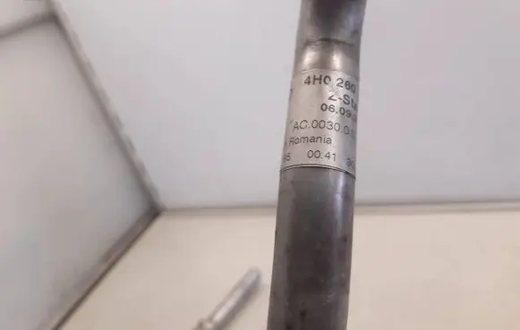 Audi A8 S8 D4 4H Air conditioning (A/C) pipe/hose 4H0260707AJ