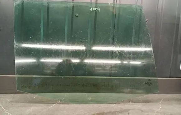 Ford Mondeo Mk III Rear side window