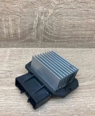 Toyota Avensis T250 Heater blower motor/fan resistor 4993002121