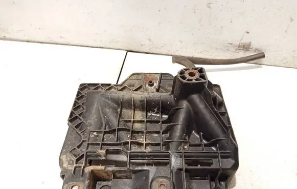 Skoda Roomster (5J) Battery box tray 6q0915331