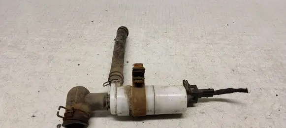 Hyundai Sonata Headlight washer pump 