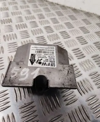 Opel Zafira B Airbag control unit/module 13137907