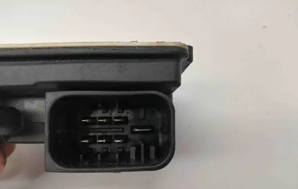 BMW 5 F10 F11 Glow plug pre-heat relay 851947202