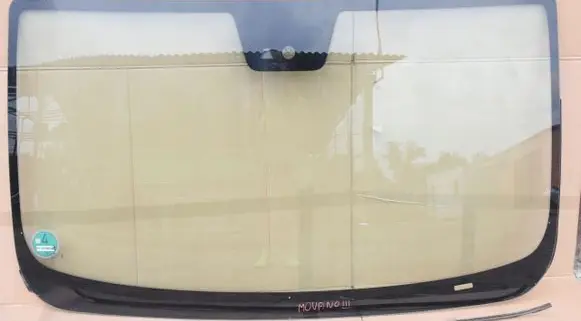Opel Movano B Front windscreen/windshield window 10DZ94