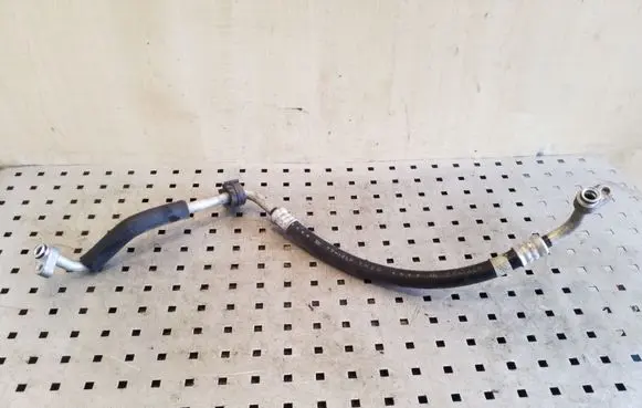 Lexus CT 200H Air conditioning (A/C) pipe/hose