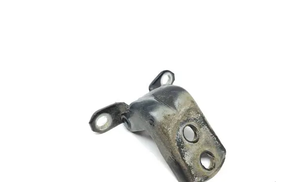 Nissan Navara D23 Rear door lower hinge A0472