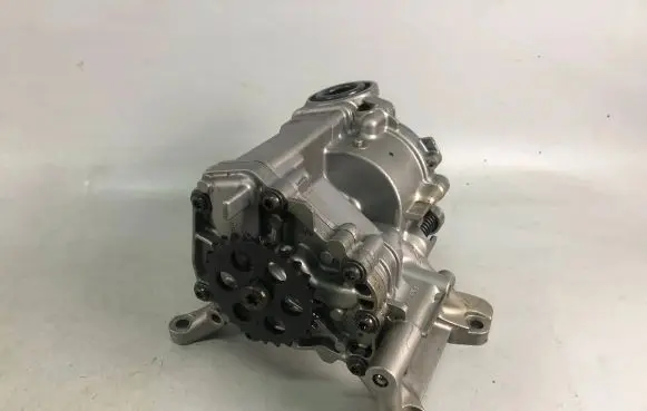 Mini One - Cooper F56 F55 Oil pump 8631810