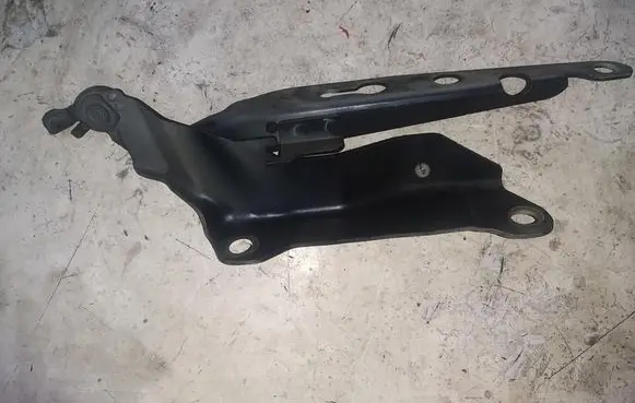 Volvo XC90 Tailgate/trunk/boot hinge