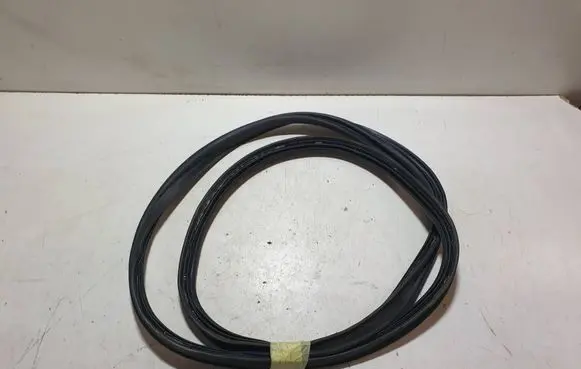 Volvo S80 Trunk rubber seal (body)