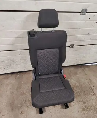 Volkswagen Atlas Second row seats 