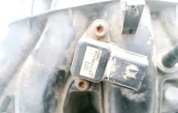 Suzuki SX4 Air pressure sensor E1T26571A 72F2