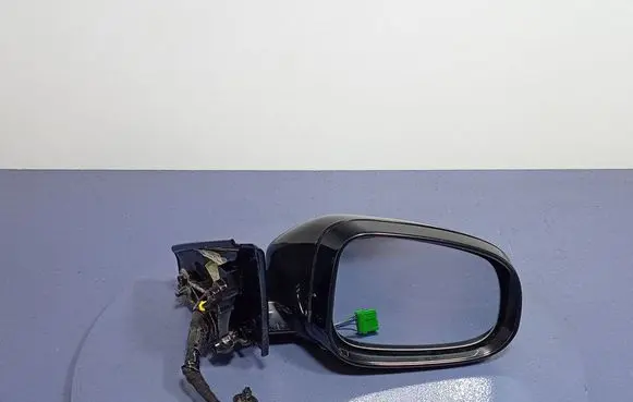 Volvo V40 Front door electric wing mirror 31278139