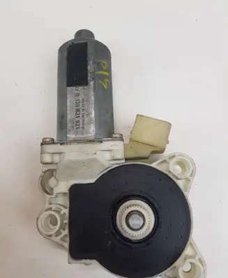 Mercedes-Benz E W211 Front door window regulator motor A2118202942
