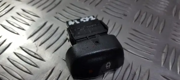 Renault Scenic I Central locking switch button 