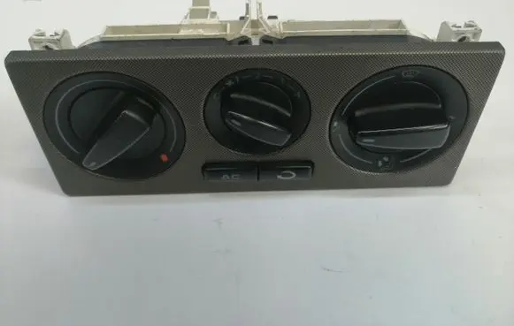 Volkswagen PASSAT B5 Climate control unit