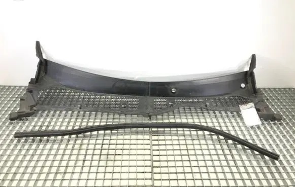 Peugeot 208 II Wiper trim 9830472380