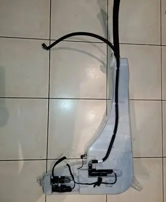 BMW X4 F26 Windshield washer fluid reservoir/tank
