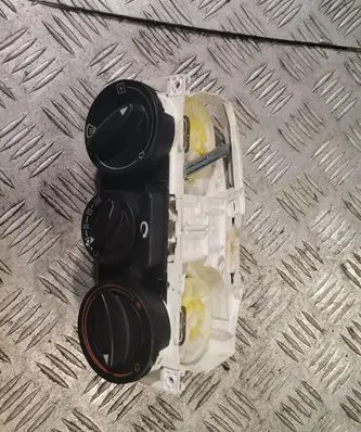Audi A3 S3 8L Climate control unit 8l0819045a