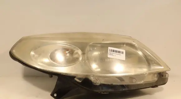 Dacia Sandero Headlight/headlamp E1313112