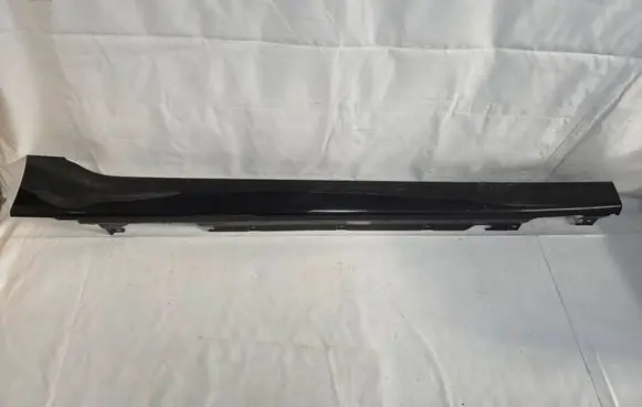 BMW 2 F46 Sill 7318852