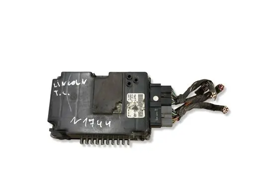Lincoln Town Car Light module LCM YW1T13C788AB