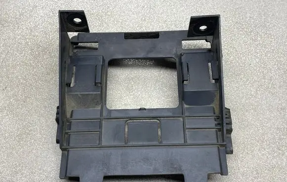 Opel Insignia B Engine control unit holder 84127775