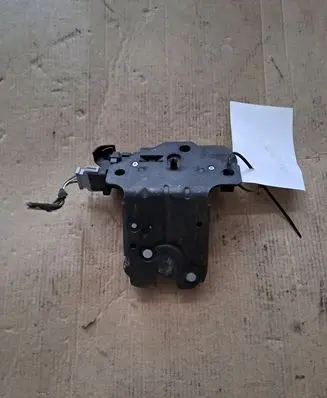 Audi A6 S6 C6 4F Tailgate/trunk/boot lock/catch/latch 8P4827505C