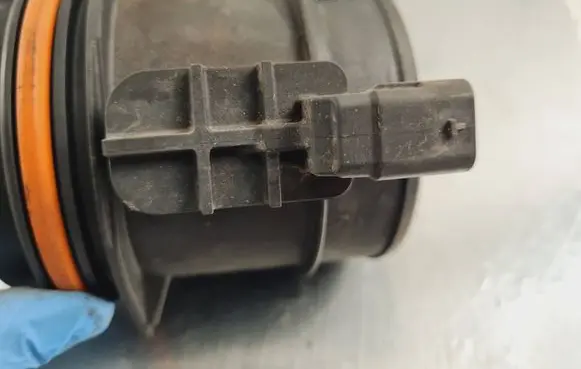 Mercedes-Benz Vito Viano W447 Mass air flow meter A4479052704 18831902 0280218909
