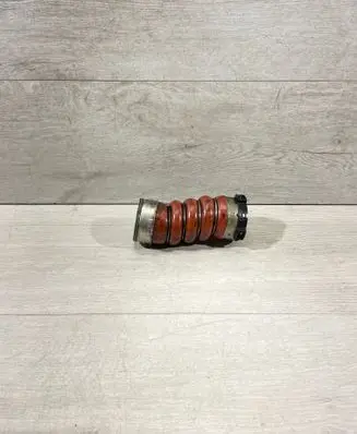 Intercooler hose/pipe
