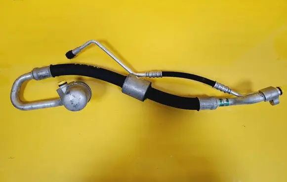 BMW 1 E81 E87 Air conditioning (A/C) pipe/hose 6927536