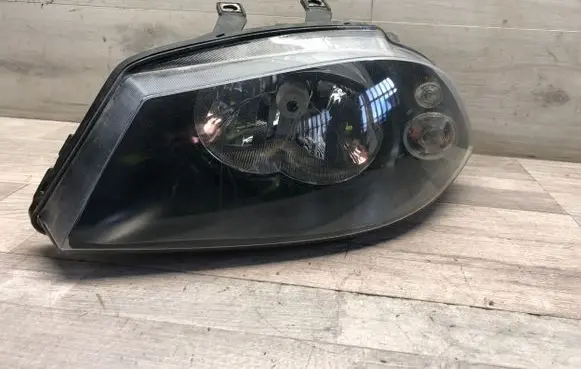 Seat Ibiza III (6L) Headlight/headlamp 6L1941021A