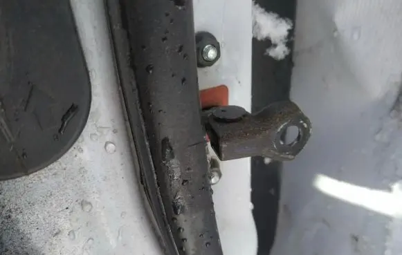 KIA Sportage Rear door check strap stopper