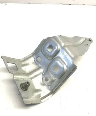 Mercedes-Benz CLA C118 X118 Fender mounting bracket A1188804300
