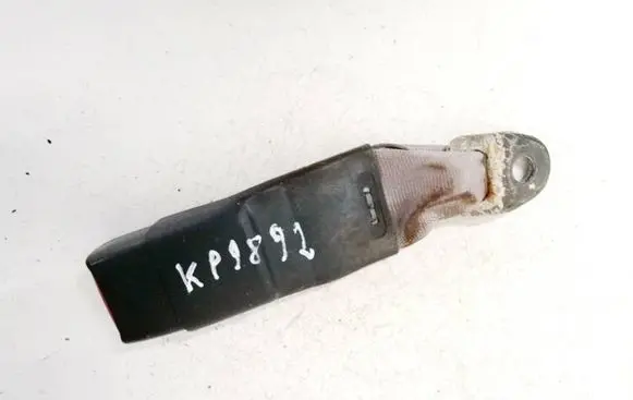 Mitsubishi Grandis Front seatbelt buckle m4231