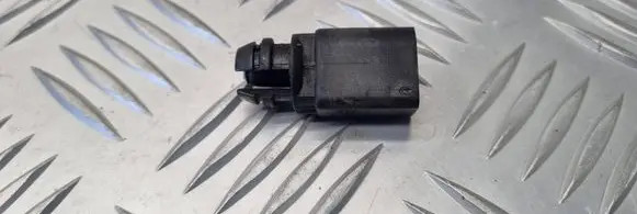 Volkswagen Golf VI Outside/exterior temperature sensor 8Z0820535
