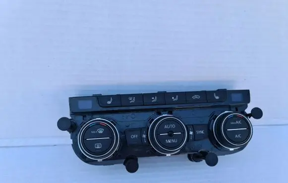 Volkswagen Golf VII Climate control unit